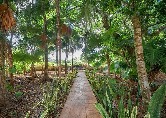 Tropical Ground-Floor 2Br - Playacar Phase 2 *